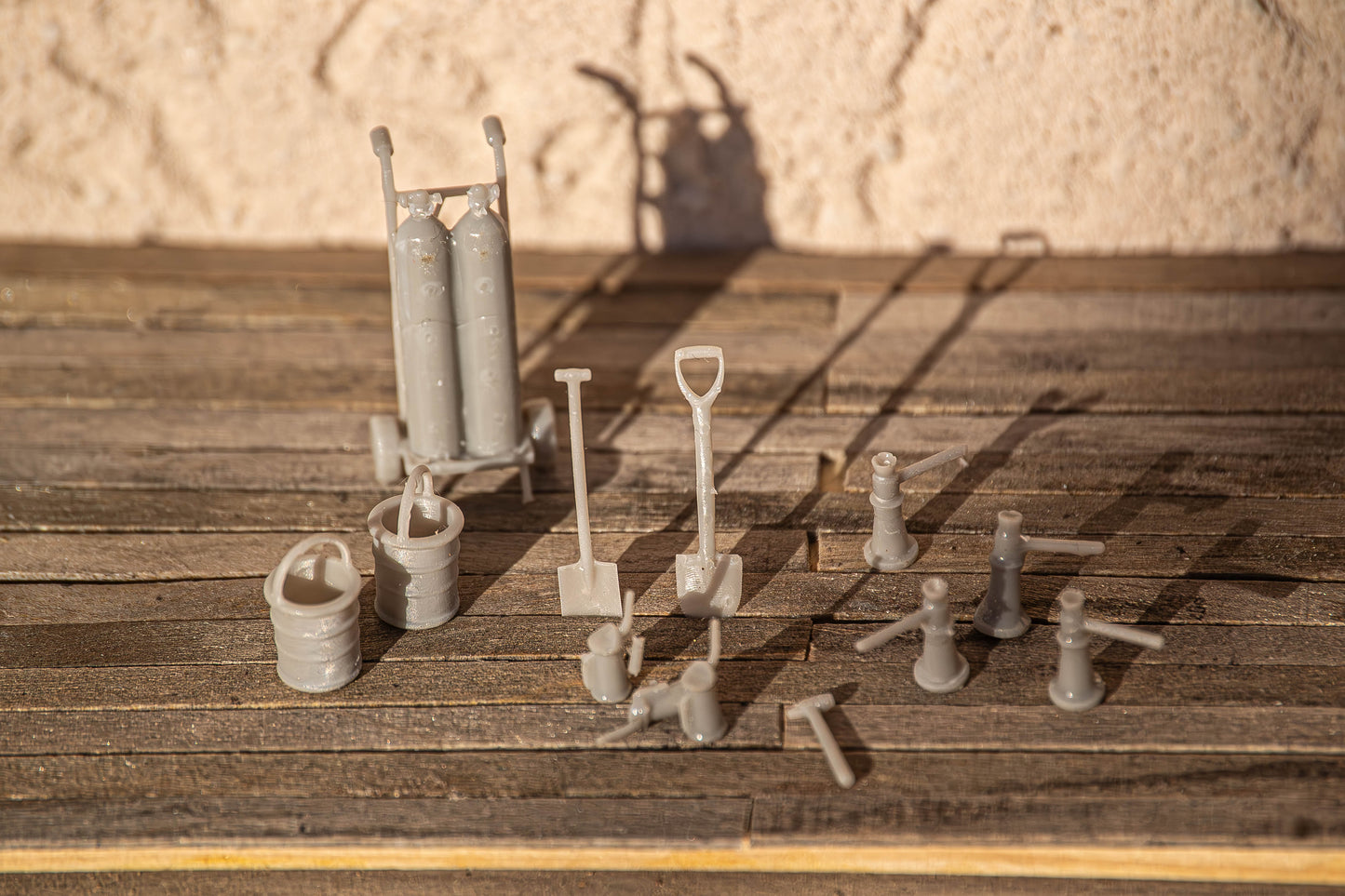 DIY vintage tools set in G/O/S/HO/N (1/22.5, 1/48, 1/64, 1/87, 1/160) scale - TLS-02