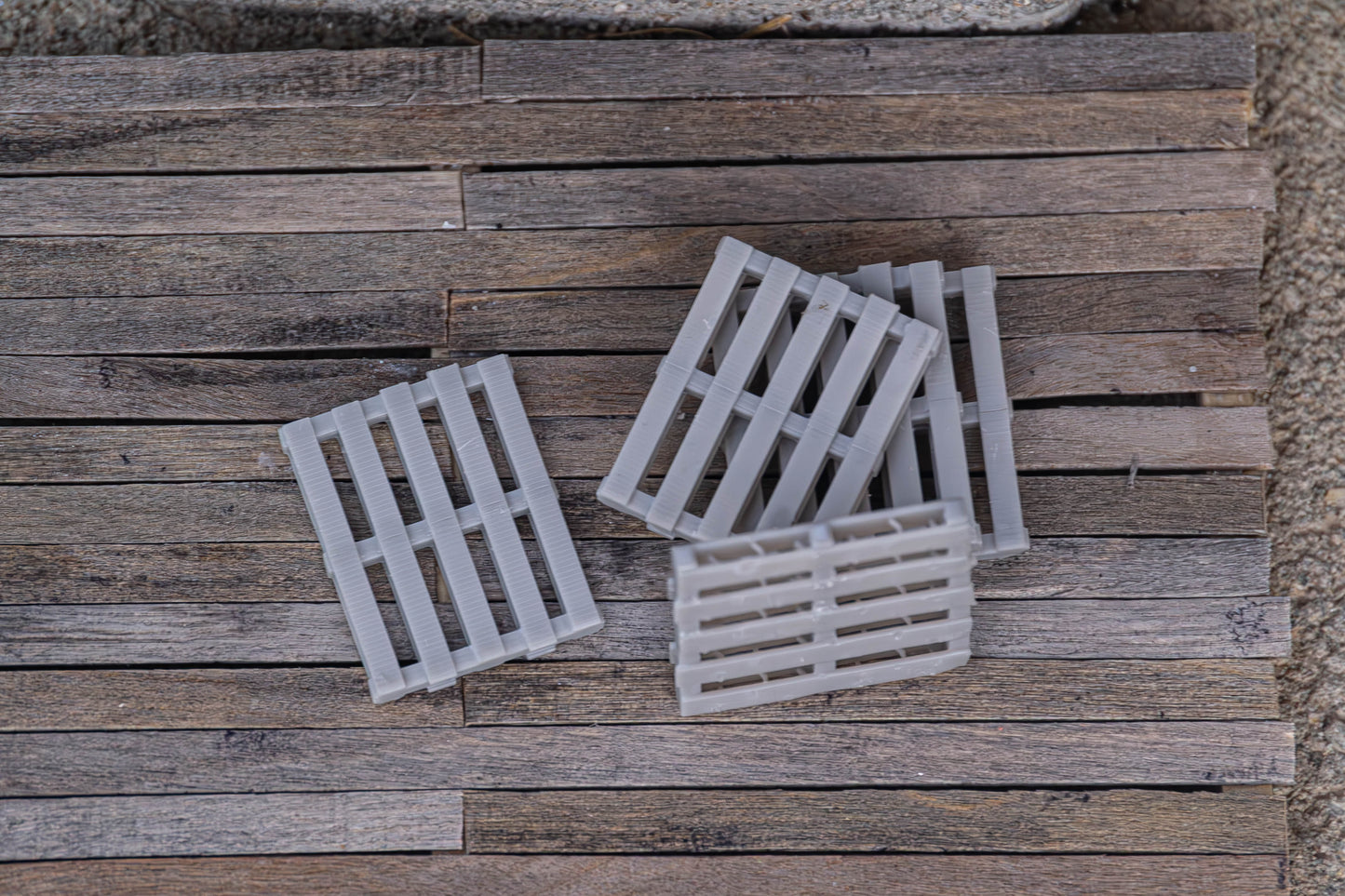 DIY set of wooden pallets G/O/S/HO/N (1/22.5, 1/48, 1/64, 1/87, 1/160) scale - PLT-01